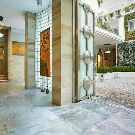 Apartment Palazzo Beltrade By Halldis *