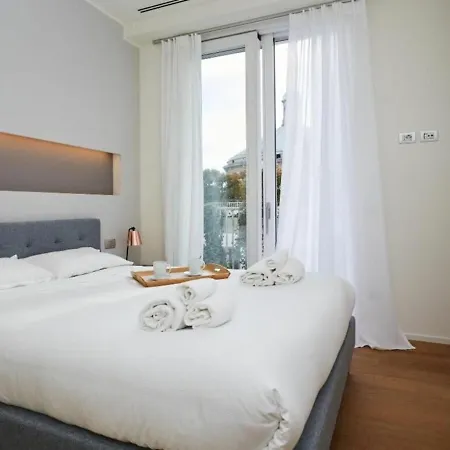 Apartman Palazzo Beltrade By Halldis Milánó