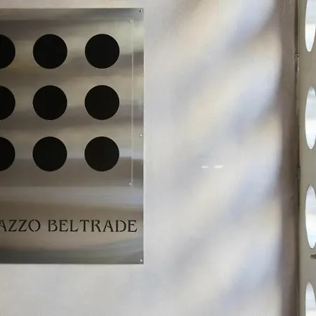 Apartman Palazzo Beltrade By Halldis Milánó